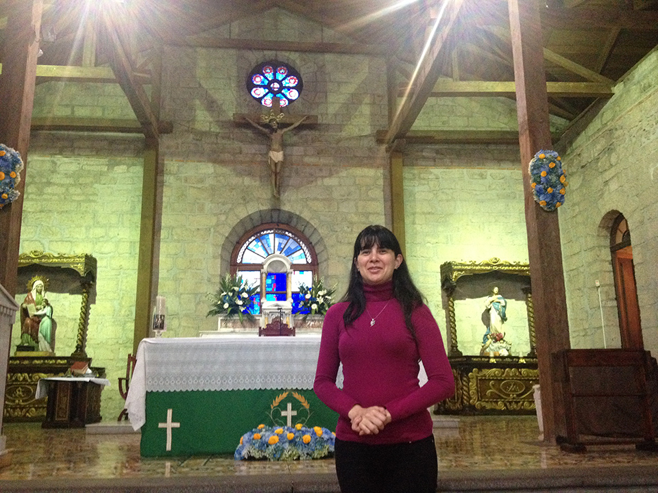 Canto en actividades religiosas Ministerio de Silvia Rodriguez